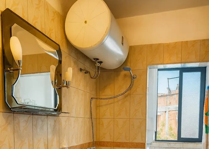 Center 5 - Ruby Nest *